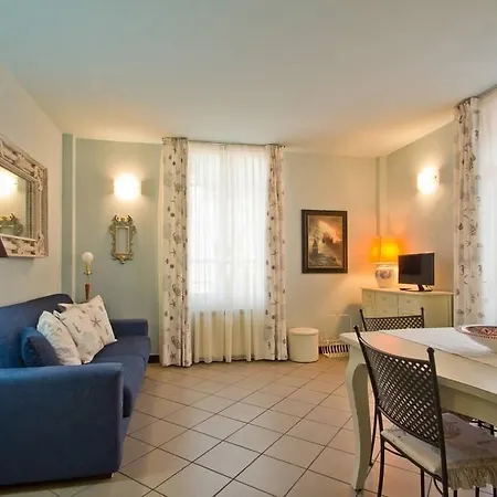 شقة Vacanze Borgo Marina *