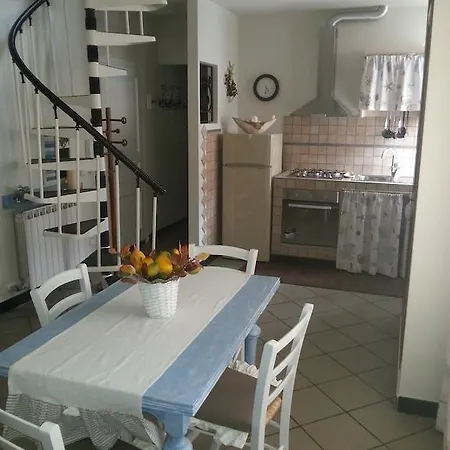 Vacanze Borgo Marina إمبيريا