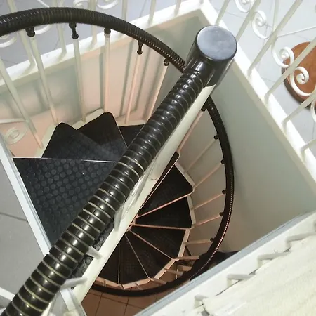 شقة Vacanze Borgo Marina إمبيريا