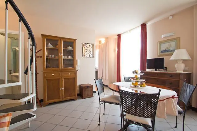 Vacanze Borgo Marina * Imperia