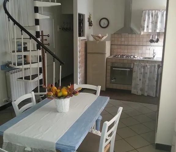 Vacanze Borgo Marina Imperia